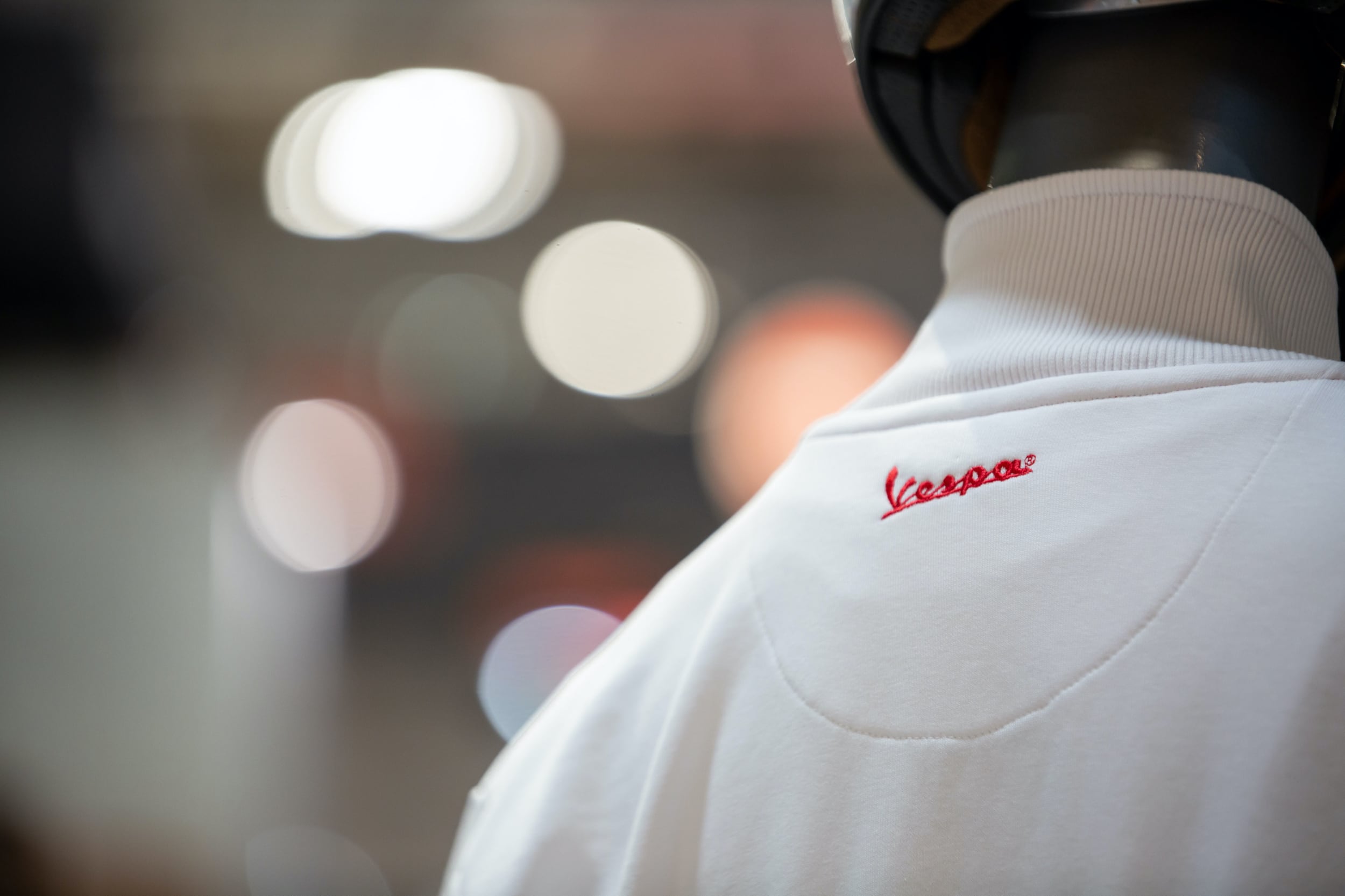 Vespa Sweat Veste Racing Sixties 60s blanc / rouge